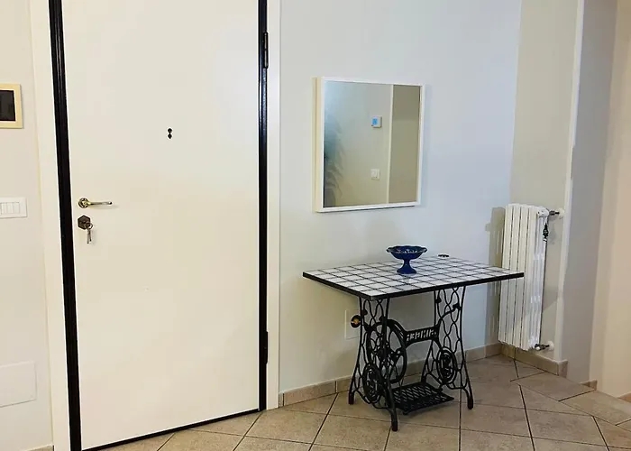 Apartment Piccolo Da Vinci 17 *